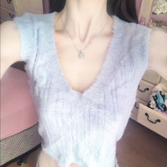 Blue fur sweater vest - Picture 1 of 4